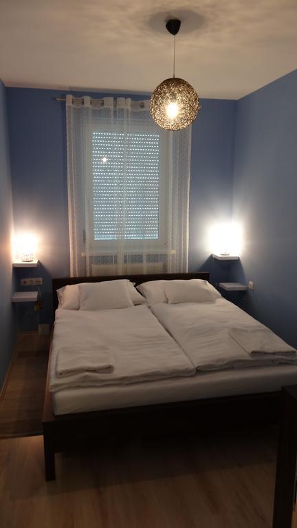 Sweet Home Apartment Дьор Екстериор снимка